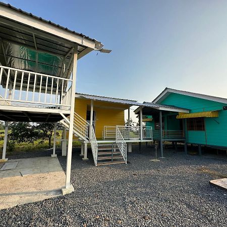 Homestay Denai Harummanis S4 Simpang Empat  Exterior foto